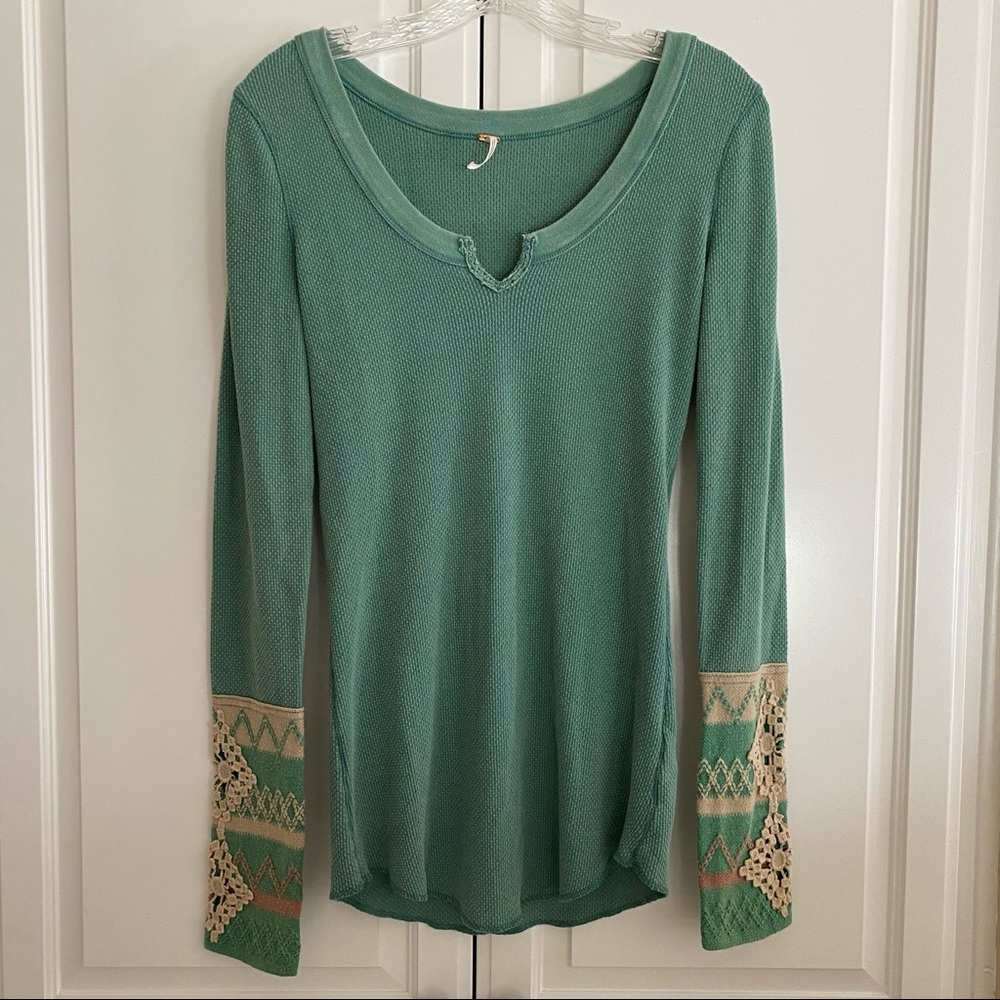 Free People “Kombucha” Cuff Thermal - Large - Mint Green - Rare